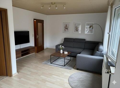 Foto - Geschmackvolle 1,5-Zimmer-Hochparterre-Wohnung mit Balkon und EBK