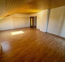 Dachgeschosswohnung in Neutraubling
