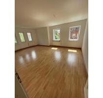 Helle 3‑Zimmer‑Wohnung (ca. 92 qm) in ruhigem Mehrfamilienhaus - Gotha