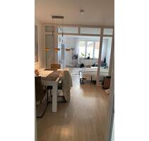 3 Zimmer Wohnung mit Loggia, Einbauküche, 2 Etage in Heimfeld in - Hamburg Harburg