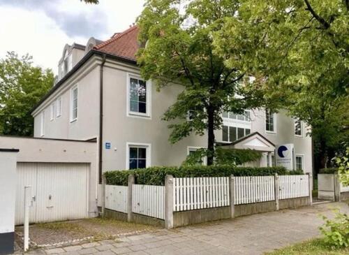 Foto - Lichtdurchflutete 2,5-Zi.-Wohnung in 81925 München