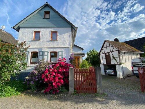 Foto - 8 Zimmer Einfamilienhaus zum Kaufen in Buseck