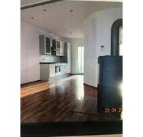 3,5 Zimmer Küche Bad und Kamin - 950,00&nbsp;EUR Kaltmiete, ca.&nbsp; 72,50&nbsp;m&sup2; in Edingen-Neckarhausen (PLZ: 68229) Neu-Edingen