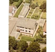 Zweifamilienhaus mit großem Garten oder zusätzlichem Bauplatz - Einhausen