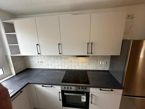 Foto - - - - ! ! ! EINBAUKÜCHE - - - BALKON - - - DACHGESCHOSS ! ! ! - - -