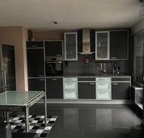 Teilmöblierte 2-Zimmerwohnung 75 qm im Zweifamilienhaus - Neuss Erfttal