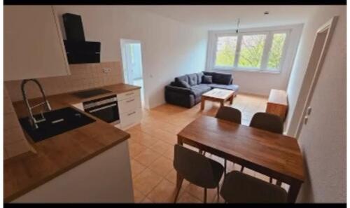 Foto - 3,5 Zimmer Wohnung - 1.200,00&nbsp;EUR Kaltmiete, ca.&nbsp; 74,00&nbsp;m&sup2;