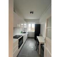 Helles 19 m² Zimmer mit Südbalkon in moderner WG – 800 € warm - Berlin Steglitz-Zehlendorf