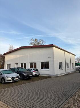 Foto - Gewerbehalle ,Werkstatt, Lager mit Büro , Sozialräume