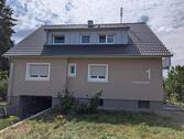 Foto - 2 Wohnungen in kernsaniertem Haus mit großem Grundstück