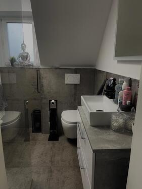 Foto - Helle 3-Zimmer-Wohnung mit ca. 60 m² im Obergeschoss