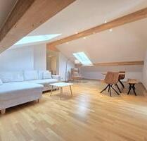 Charmante 2-Zimmer-Dachgeschosswohnung in Münsing