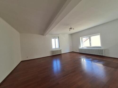 Foto - 4 ZKB, zentrale Lage, ca. 115 qm mit Balkon