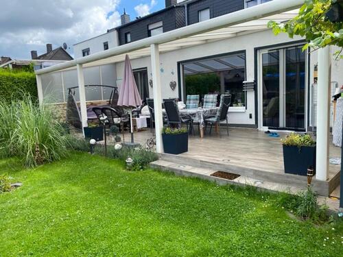 Foto - Charmantes Reihenendhaus mit Garage und Wintergarten zu Verkaufen