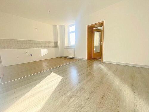 Foto - 4 Raum Wohnung*Tageslichtbad mit Dusche & Eckbadewanne* Gartennutzung*Stellplatz mgl.*