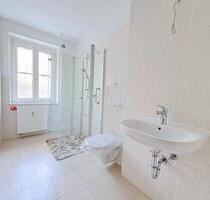 Helles Wohnglück in zentraler Lage von Plauen – 2-Zimmer-Traum mit sonnigem Balkon