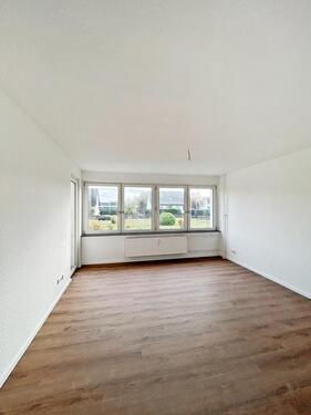 Foto - Helle 3-Zimmer-Wohnung mit Loggia & Wohlfühlfaktor