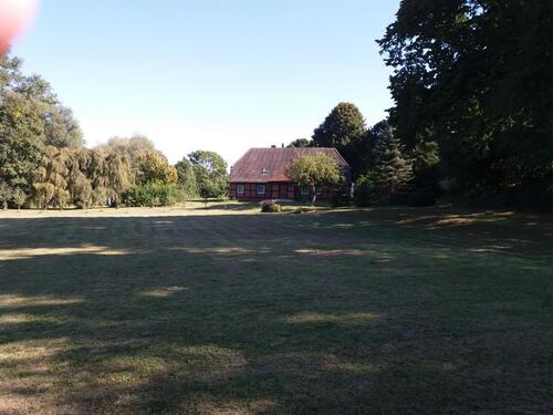 Foto - stilvolles Haus in Alleinlage mit großem parkähnlichem Grundstück
