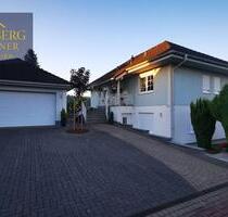 Zweifamilienhaus mit Pool & Naturnähe in Volkmarsen