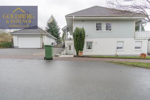 Foto - 9 Zimmer Mehrfamilienhaus, Wohnhaus in Volkmarsen