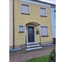 Reihenmittelhaus - 75.500,00&nbsp;EUR Kaufpreis, ca.&nbsp; 75,00&nbsp;m&sup2; in Calbe (Saale) (PLZ: 39240)