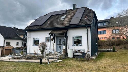 Foto - Gepflegtes Einfamilienhaus mit großem Grundstück