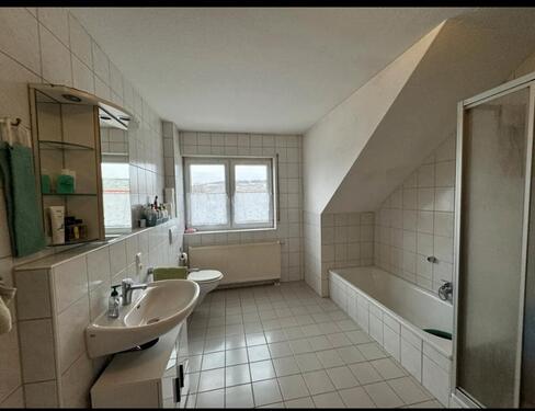 Foto - 5 Zimmer Dachgeschoßwohnung zum Kaufen in Gau-Bickelheim