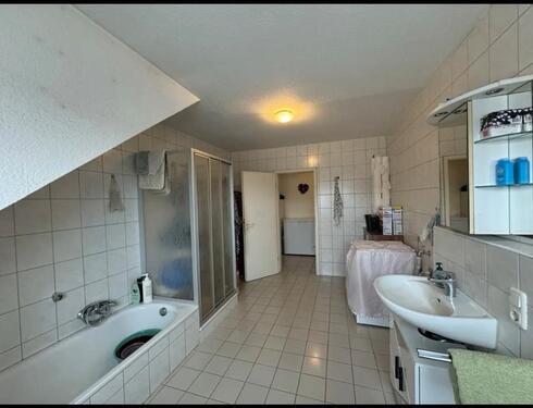 Foto - 5 Zimmer Dachgeschoßwohnung in Gau-Bickelheim