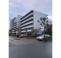 Freundliche und gepflegte 4-Zimmer-Wohnung mit Balkon - Dietzenbach