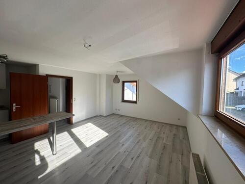 Foto - 3 Zimmer Etagenwohnung zur Miete in Täferrot