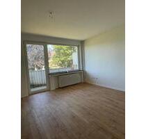 Klein aber fein. 1- Zimmerwohnung mit Balkon und Einbauküche. - Ronnenberg Klein aber fein. 1- Zimmerwohnung mit Balkon und Einbauküche. - Ronnenberg