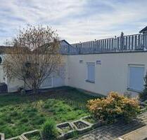 Einfamilienhaus mit großem Anbau - Weisendorf