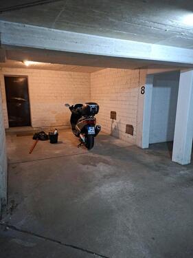 Foto - Motorrad Stellplatz in einer Tiefgarage im Haus Mühlenkamp 50