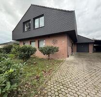 Großes Einfamilienhaus in 52525 Heinsberg Oberbruch