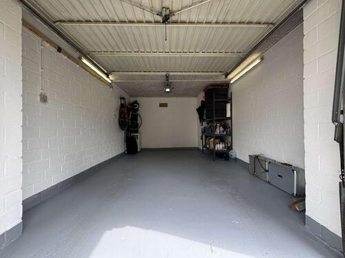 Foto - Top renovierte Einzelgarage, elektr. Tor, abgeschlossene Zufahrt