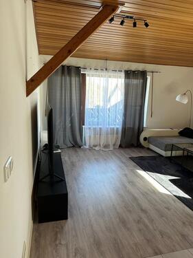 Foto - Dachgeschosswohnung - 1.100,00&nbsp;EUR Kaltmiete, ca.&nbsp; 86,00&nbsp;m&sup2;