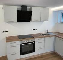 Moderne 2-Zimmer-Wohnung mit Einbauküche & Garten in Wallerstein