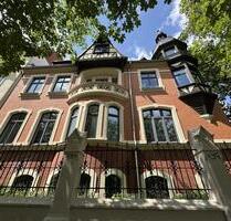 Außergewöhnliche und sanierte Dachgeschoss-Wohnung mit 4 Zimmern und Gäste-WC in Top-Lage! - Magdeburg Nordwest