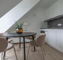 MÖBLIERTE NEUBAU-DACHGESCHOSSWOHNUNG – EINZIEHEN UND WOHLFÜHLEN - Münster Mitte-Süd MÖBLIERTE NEUBAU-DACHGESCHOSSWOHNUNG – EINZIEHEN UND WOHLFÜHLEN - Münster Mitte-Süd