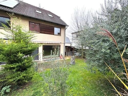 Foto - 6.5 Zimmer Doppelhaushälfte zum Kaufen in Flörsheim am Main