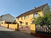 Foto - Charmantes Haus mit großem Grundstück, Scheune, zwei Garagen