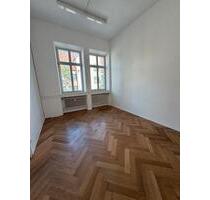 Zentrumsnahe 3-Zimmer Altbauwohnung - Bayreuth City