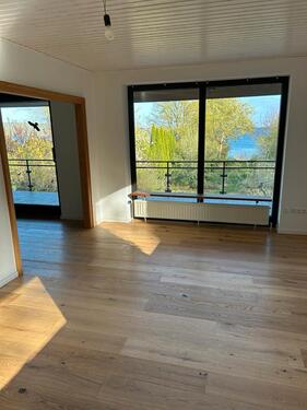 Foto - Wohnung mit Seeblick - 980,00&nbsp;EUR Kaltmiete, ca.&nbsp; 83,00&nbsp;m&sup2;