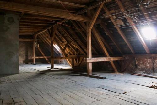 Foto - Dachboden Lager - 100,00 EUR Kaltmiete,