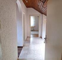 Dachgeschosswohnung 3 Zimmer - 900,00 EUR Kaltmiete, ca.  65,00 m² in Rheinfelden (Baden) (PLZ: 79618)