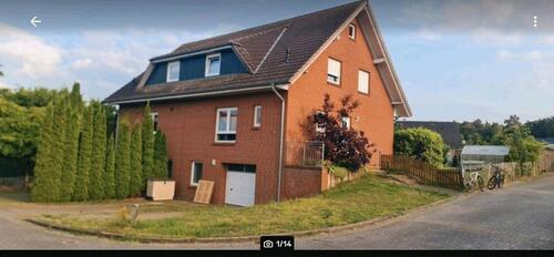 Foto - moderne, frisch renovierte Doppelhaushälfte