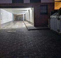 Komfortable Garage in Bonn-Duisdorf – Ebenerdig & Fernbedienung!