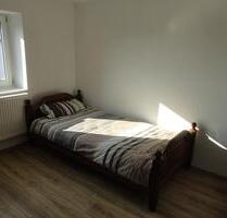 Zimmer in WG - 370,00&nbsp;EUR Kaltmiete, ca.&nbsp; 15,00&nbsp;m&sup2; in Essenbach (PLZ: 84051)