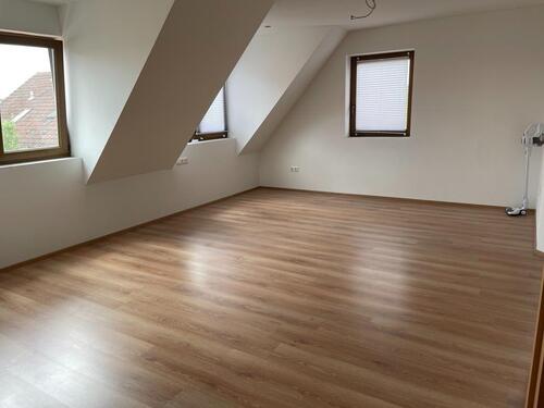 Foto - Dachgeschosswohnung - 630,00&nbsp;EUR Kaltmiete, ca.&nbsp; 40,00&nbsp;m&sup2;