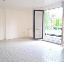 Helle Wohnung großer Balkon, sehr ruhige Lage , renoviert ! - Dortmund Huckarde